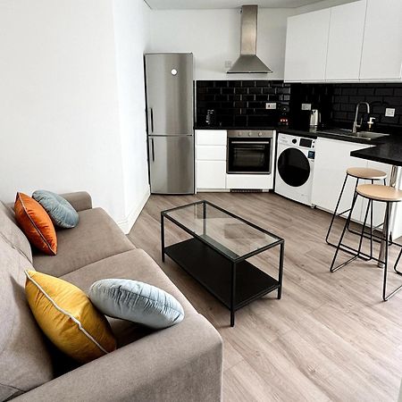 Modern City Centre Two Bedroom Windsor Apartment - Grand Central House Gibraltar Exterior foto